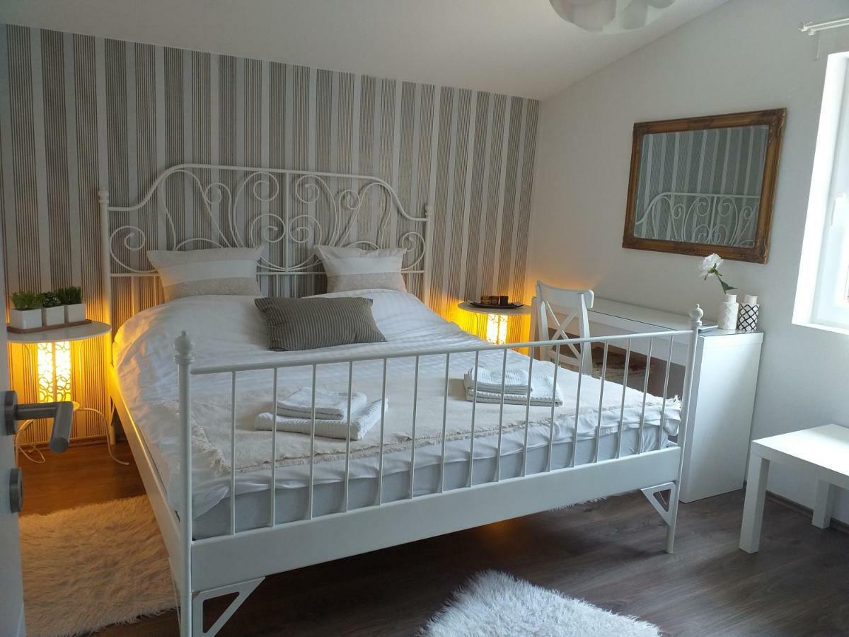 Laganini Villa Samobor Buitenkant foto